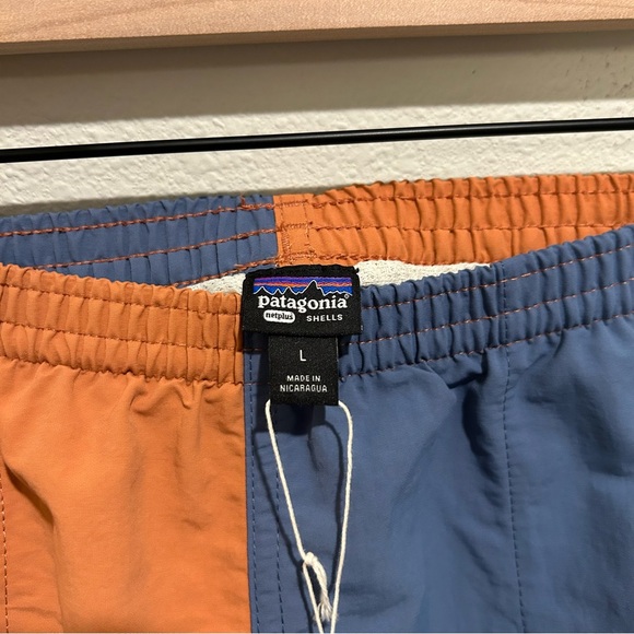 Patagonia Baggies Shorts 5" – Men’s Large – Utility Blue – Peace Patch – NWT - Picture 4 of 5